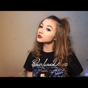 Meet your Posher, Madison